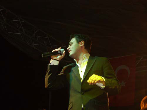 ORDU'DA MAYIS 7'SİNDE KUTSİ VE ZEYNEP CASALİNİ KONSERİ 13