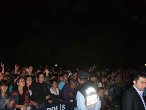 ORDU'DA MAYIS 7'SİNDE KUTSİ VE ZEYNEP CASALİNİ KONSERİ 18