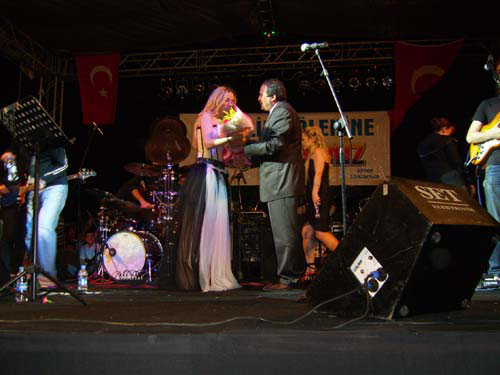ORDU'DA MAYIS 7'SİNDE KUTSİ VE ZEYNEP CASALİNİ KONSERİ 6