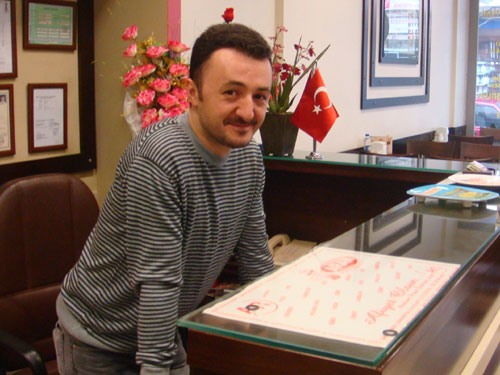 Aran Restaurant çalışanları ve Restaurantın en şirin personeli :)) 8