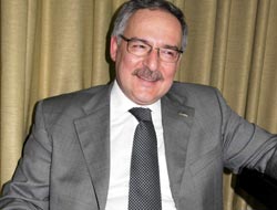 Parti kapatmak çözüm değildir.