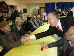 Şahin'den huzurevi ziyareti