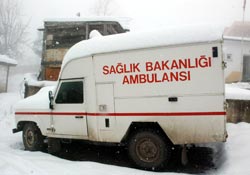 Ocakta doktor, ambulansta şöför yok!