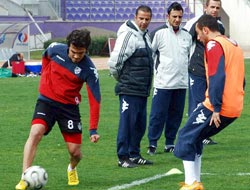 Kartal:sentetik saha sakatlanmaya neden oluyor