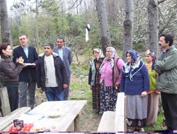 Zonguldak'ta bahçede fındık dersi