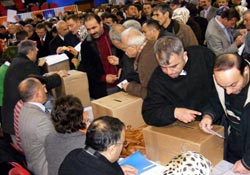 AKP'de Trabzon temayül yoklaması