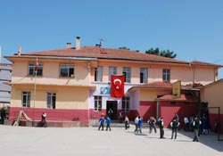 Mecliste Güzel Ordu gerginliği