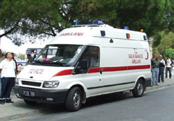 Kamyonla bisikletliye çarptı 1 ölü