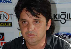 Kaya maç sonunda hakemi suçladı