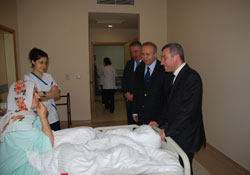 Kaymakam Yurdaer'den hastane ziyareti