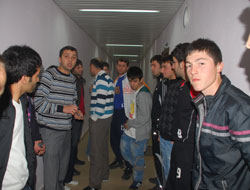 Alacaklı futbolcular maça çıkmadı