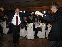 Ticaret Odası seçim sonuçlarına oyunlu kutlama