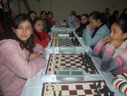 Ünye'de satranç turnuvasına 110 kişi katıldı