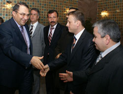 Seçilen yöneticiler yemekte buluştu