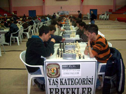 Satranç Turnuvasına Büyük İlgi