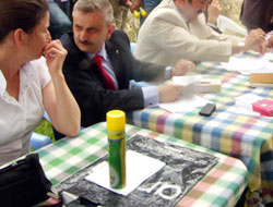 Kene kovucu sprey dağıtıldı