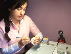 Ordu'nun tek bayan diş protez işletmecisi