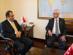 Avustralya Büyükelçisi Ordu'da