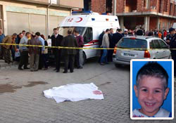 Yolda oyun can aldı