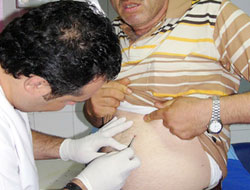 Pazarda kene ısırdı