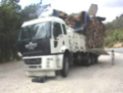 3 yaşındaki kız kamyonun altında can verdi