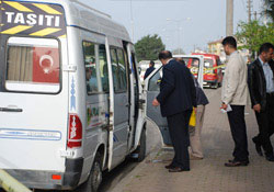 Okul önünde kurşun yağmuru