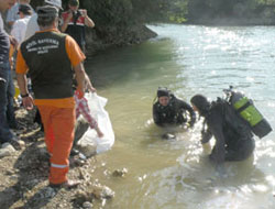 Serinlemek için girdiği gölet sonu oldu