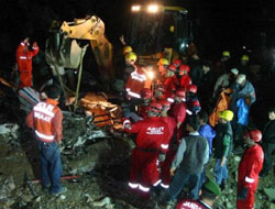 Yıldırım sonrası 3 cesede ulaşıldı