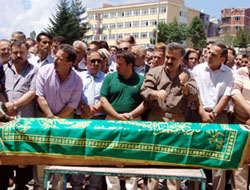 Börek toprağa verildi