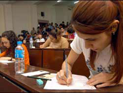 ÖSS'de baraj düştü