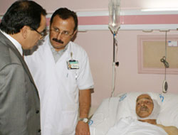 Bakan Demir'den afetzedelere ziyaret