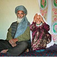 Dede torun değil, karı koca!