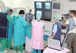 Kalp damarlarından 10 tanesi değiştirildi