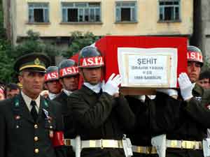 Samsun şehidini toprağa verdi