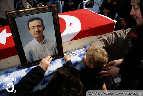 DÜZGÜN, Duran'ın Cenaze Törenine Katıldı