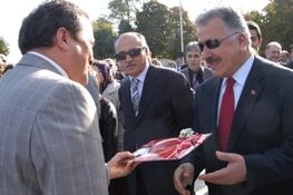 Meclis Üyesi Arıyoruz...