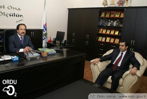 Vali  Düzgün, Ünyedeydi