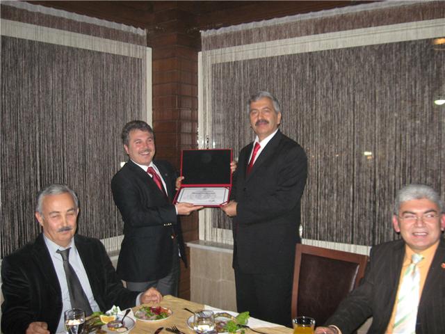 MYO'dan Eski Müdürlere Teşekkür