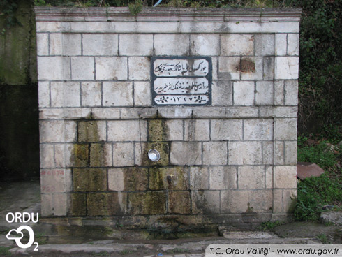 Tarihi Çeşmeler Temizleniyor