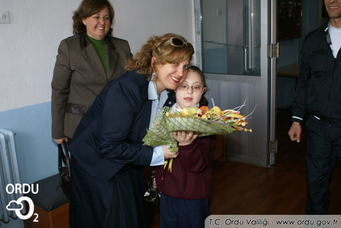 Kız Meslek ve Engelli Öğrencilerini Ziyaret