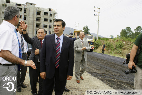 TOKİ Yolu Asfalt Yapılıyor