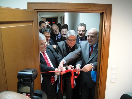 Türker ;Her evden bir oy istiyoruz.