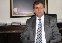 Vali Gözlügöl merkeze alındı