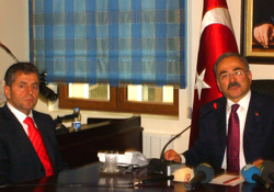 Bakan Nükleer Santrali kafasına koymuş