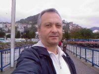 Selim Öğretmen 5 kişide yaşıyor