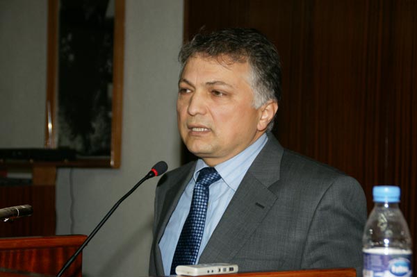 Üniversitemizi dahada geliştireceğiz