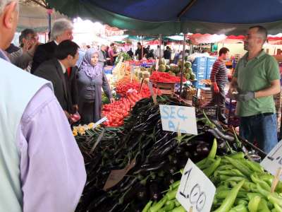 Aksu Perşembede Pazarı gezdi