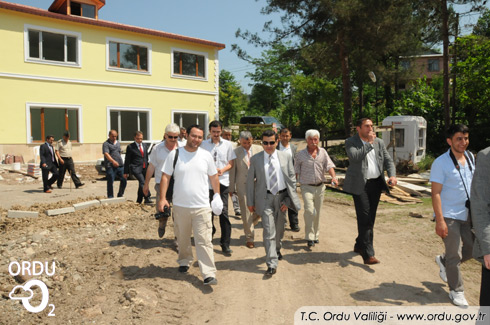 Amelelere Modern Konak alanı