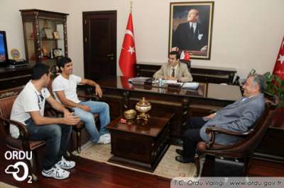 Topçulardan Valiye Ziyaret