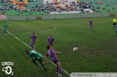 Ünyespor Sezonu Orduyla Açtı